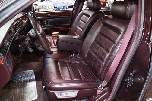 1996 Cadillac DeVille Base