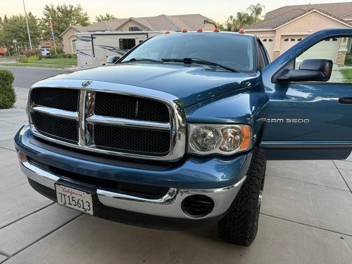 Blue 2005 Dodge Ram 3500 Laramie Quad Cab