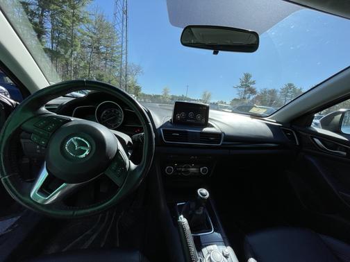 2015 Mazda Mazda3 i Grand Touring