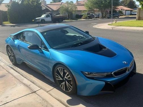 Blue 2016 BMW i8 Base