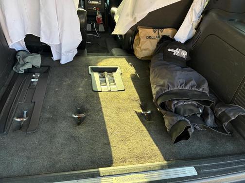 White 2007 Cadillac Escalade Base