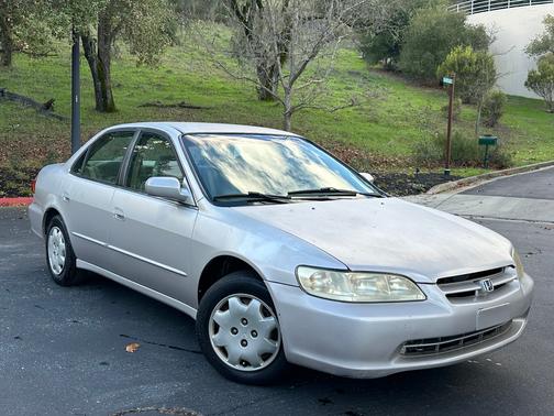Beige 1998 Honda Accord LX