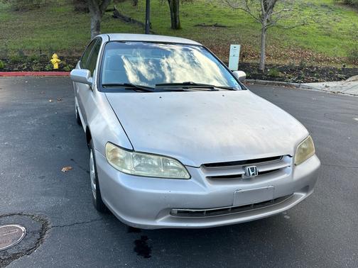 Beige 1998 Honda Accord LX