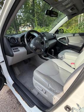 White 2009 Toyota RAV4 Limited