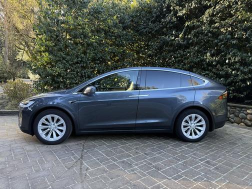 2020 Tesla Model X Long Range