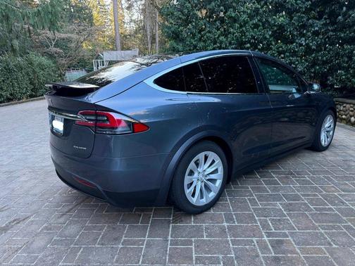 2020 Tesla Model X Long Range