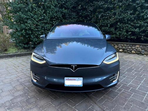 2020 Tesla Model X Long Range