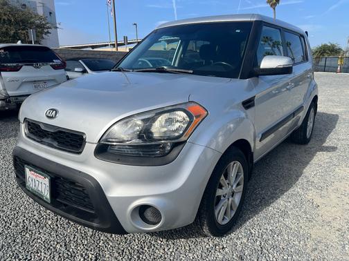 2013 Kia Soul +