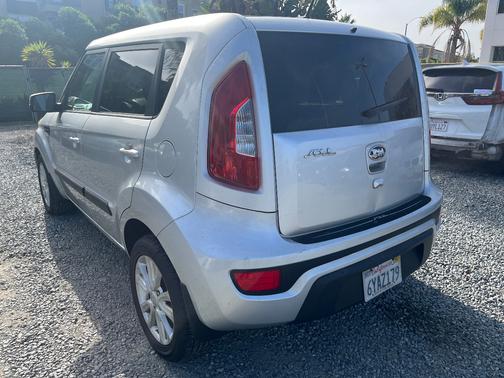 2013 Kia Soul +