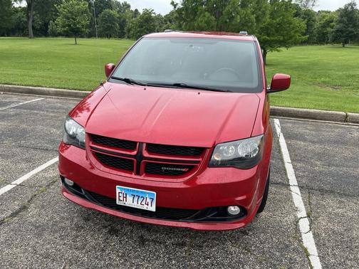 Red 2016 Dodge Grand Caravan R/T