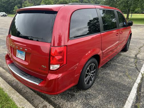 Red 2016 Dodge Grand Caravan R/T
