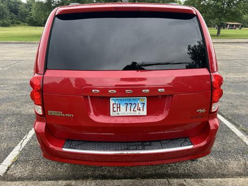 Red 2016 Dodge Grand Caravan R/T