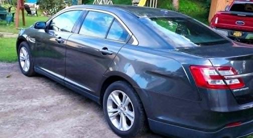 Gray 2018 Ford Taurus SEL