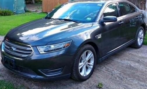 Gray 2018 Ford Taurus SEL