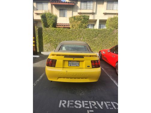 2004 Ford Mustang Base