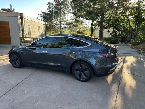 Gray 2020 Tesla Model 3 Long Range