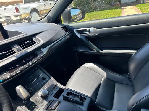 2016 Lexus CT 200h Base