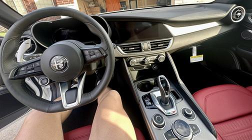 2024 Alfa Romeo Giulia Veloce