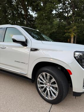 White 2023 GMC Yukon XL Denali