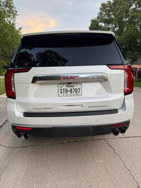 White 2023 GMC Yukon XL Denali