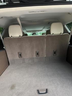 White 2023 GMC Yukon XL Denali