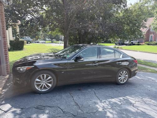 2014 INFINITI Q50 Premium