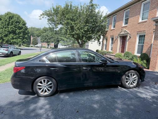 2014 INFINITI Q50 Premium