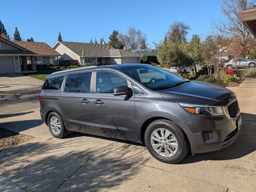 2016 Kia Sedona LX