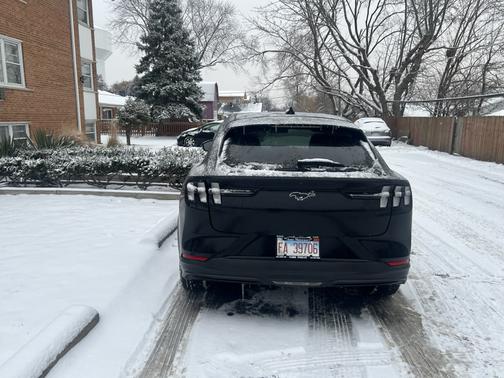 2022 Ford Mustang Mach-E Select