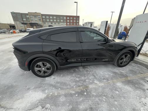 2022 Ford Mustang Mach-E Select