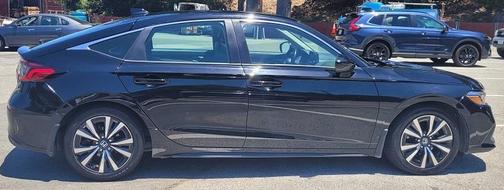 Black 2022 Honda Civic EX-L