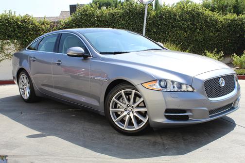 2011 Jaguar XJ Base