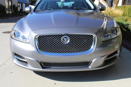 2011 Jaguar XJ Base