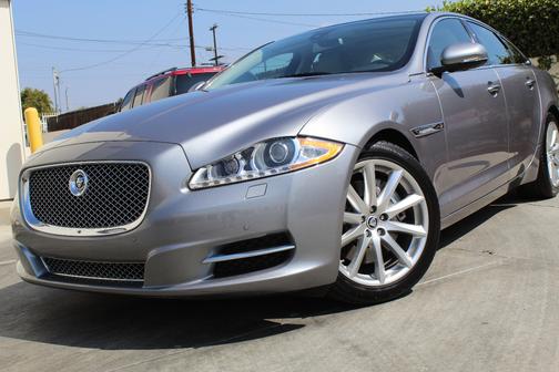 2011 Jaguar XJ Base