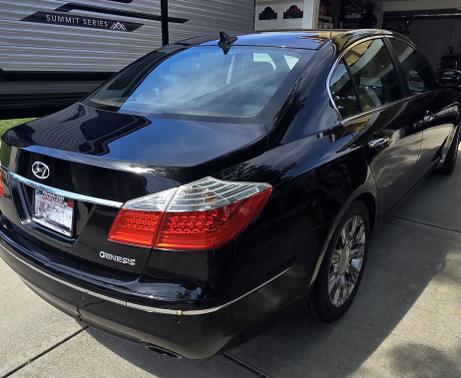 Black 2009 Hyundai Genesis 3.8