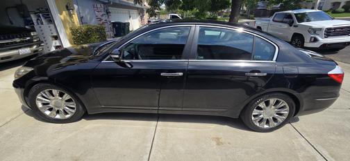 Black 2009 Hyundai Genesis 3.8
