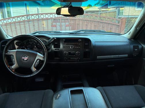 White 2007 GMC Sierra 2500 SLE2 H/D Crew Cab
