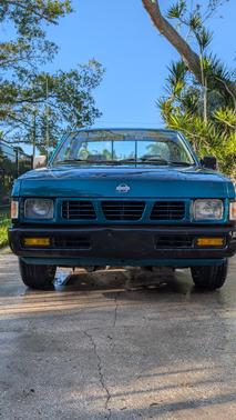 1996 Nissan Pickup Truck Base