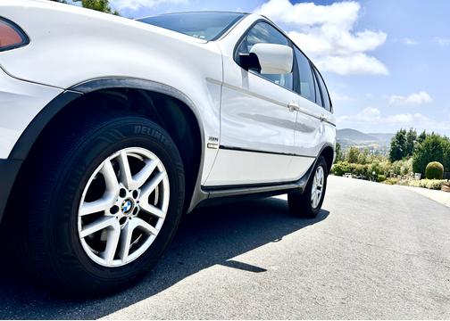 2005 BMW X5 3.0i