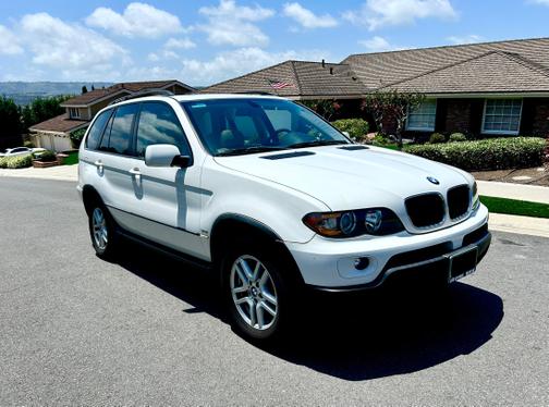 2005 BMW X5 3.0i