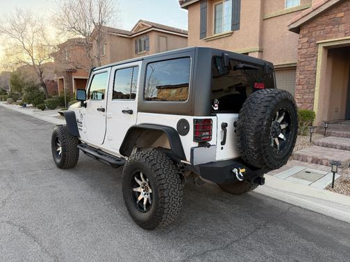 White 2017 Jeep Wrangler Unlimited Sport