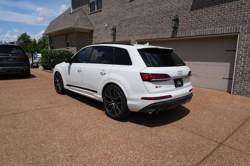 White 2020 Audi SQ7 4.0T Prestige