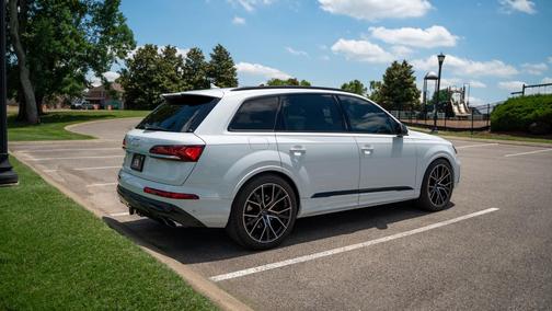 White 2020 Audi SQ7 4.0T Prestige