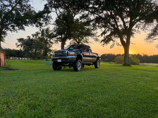 Blue 2000 Ford F-250 Lariat SuperCab Super Duty