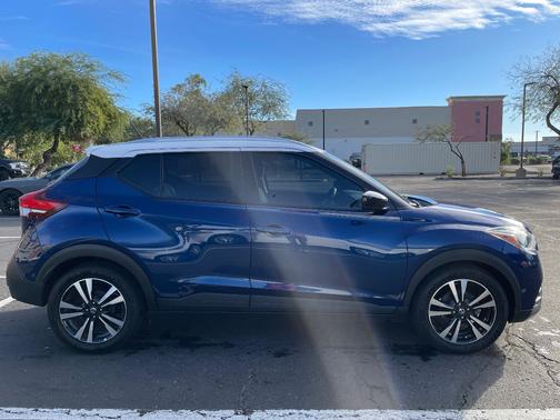 2020 Nissan Kicks SV