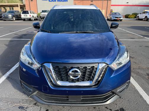 2020 Nissan Kicks SV
