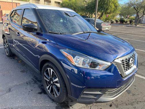 2020 Nissan Kicks SV