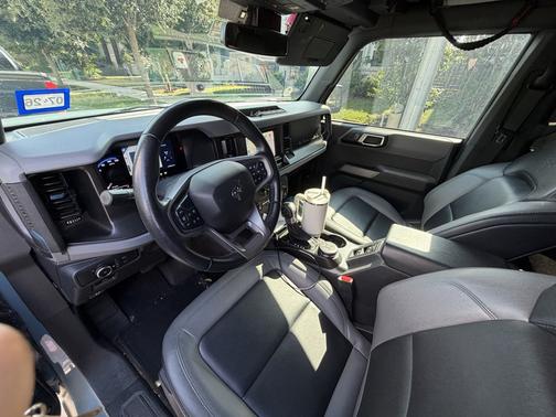 Blue 2022 Ford Bronco Black Diamond