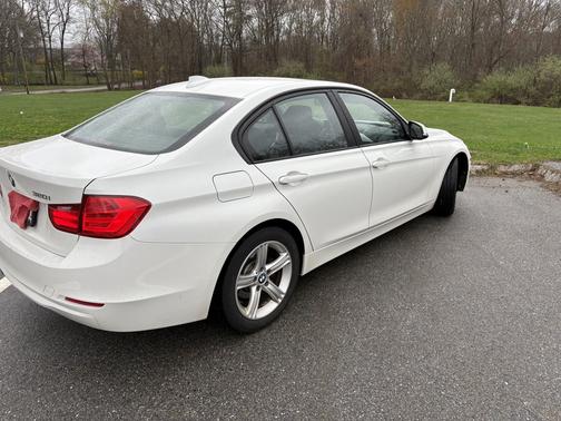 White 2015 BMW 320 i xDrive