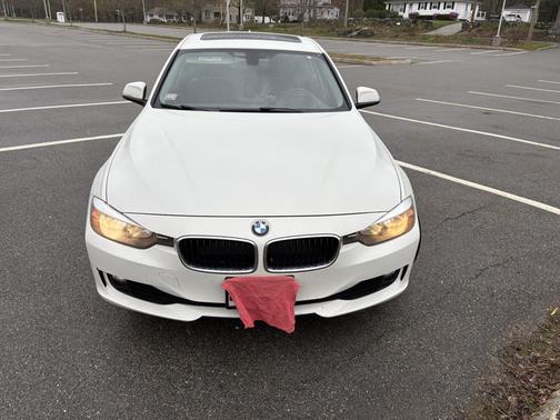 White 2015 BMW 320 i xDrive